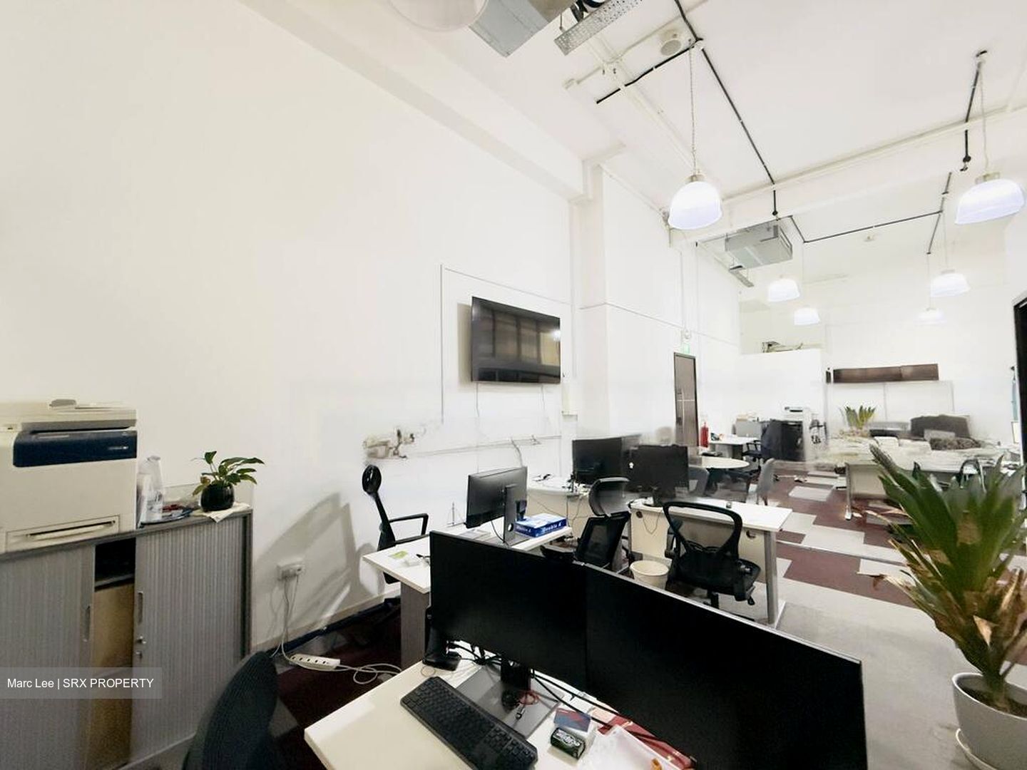 Eon Shenton (D2), Office #453865161
